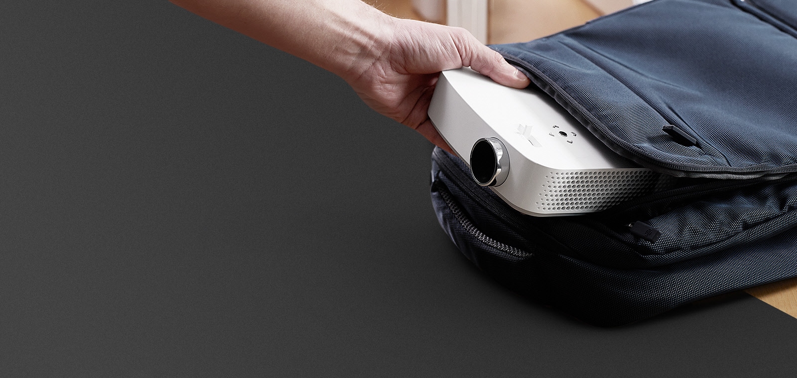 Nhỏ gọn và trọng lượng nhẹ