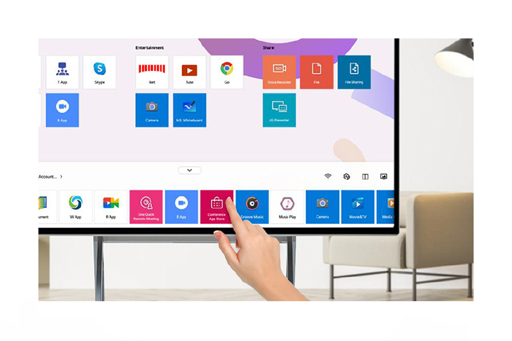 Hình ảnh hiển thị màn hình chính của LG One:Quick Flex tương tự như màn hình cảm ứng di động UX.